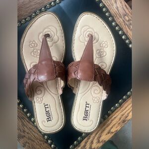 Women’s Born Brown Shoes /Sandals/Flip Flops/Slip On Size 6M